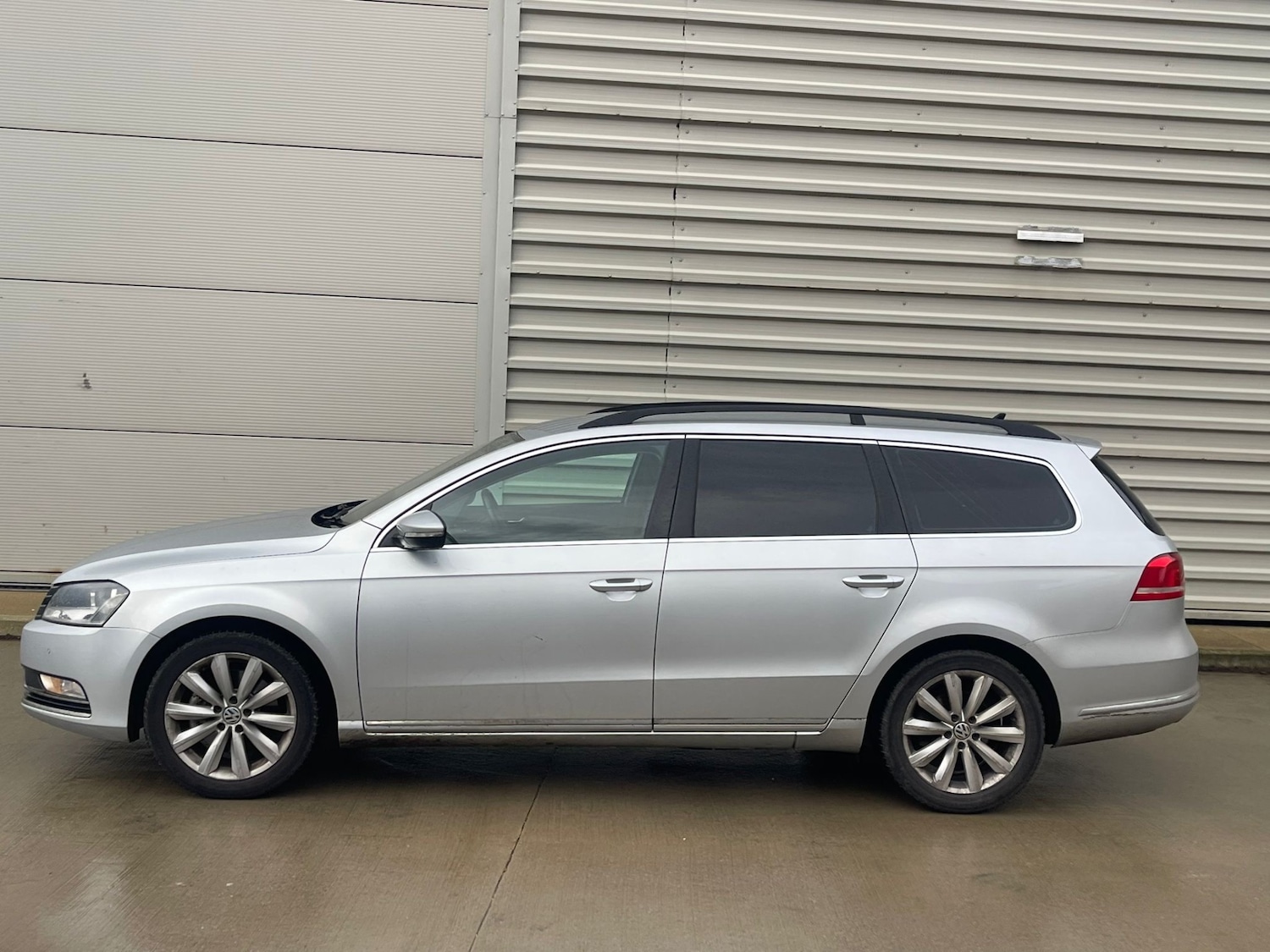 Used Volkswagen Passat 2013 for sale - 77563419: Photo 5