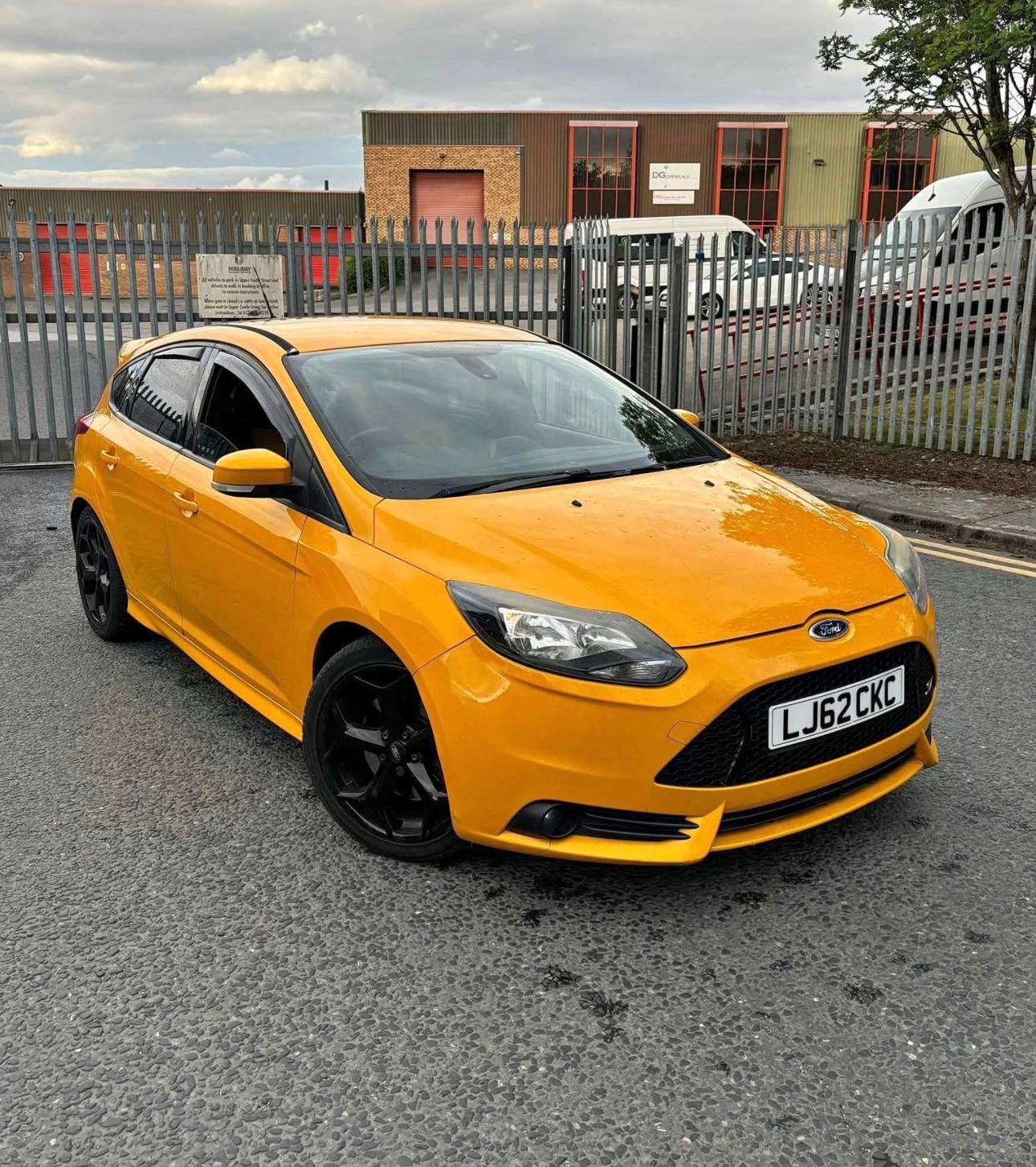 Used Ford Focus 2012 for sale - 76670945: Photo 1