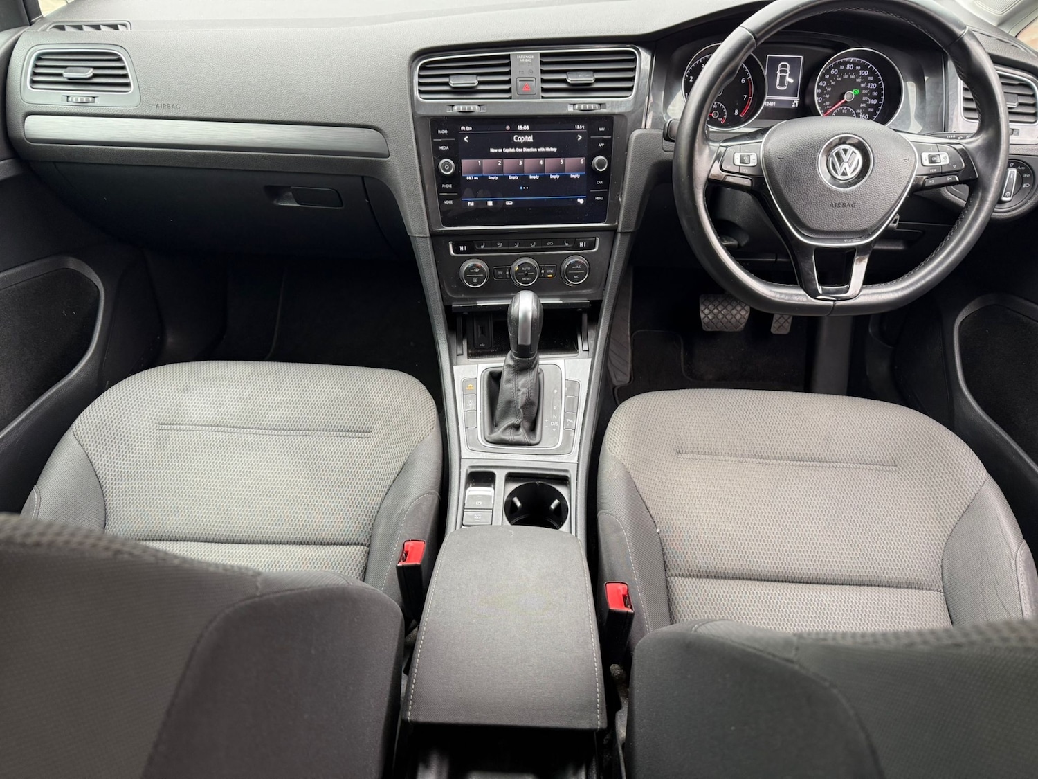 Used Volkswagen Golf 2020 for sale - 76656406: Photo 9