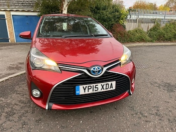Used Toyota Yaris 2015 for sale - 76565580: Photo