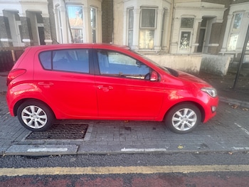 Used Hyundai i20 2012 for sale - 76509672: Photo