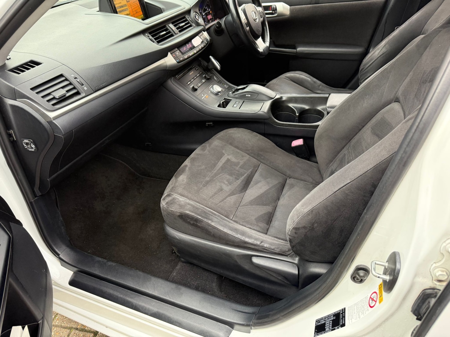 Used Lexus CT 2011 for sale - 76580442: Photo 9