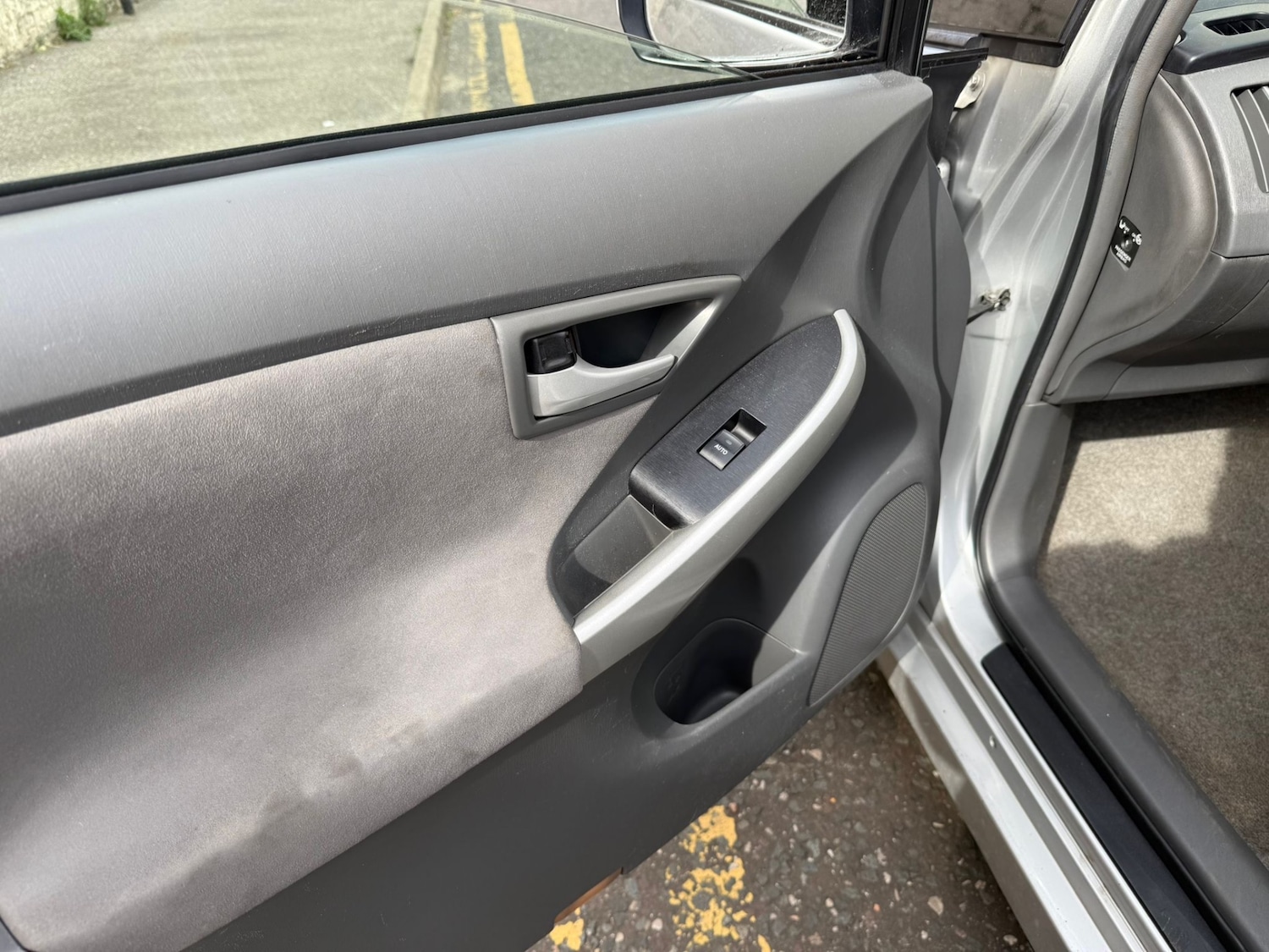 Used Toyota Prius 2010 for sale - 76580464: Photo 13