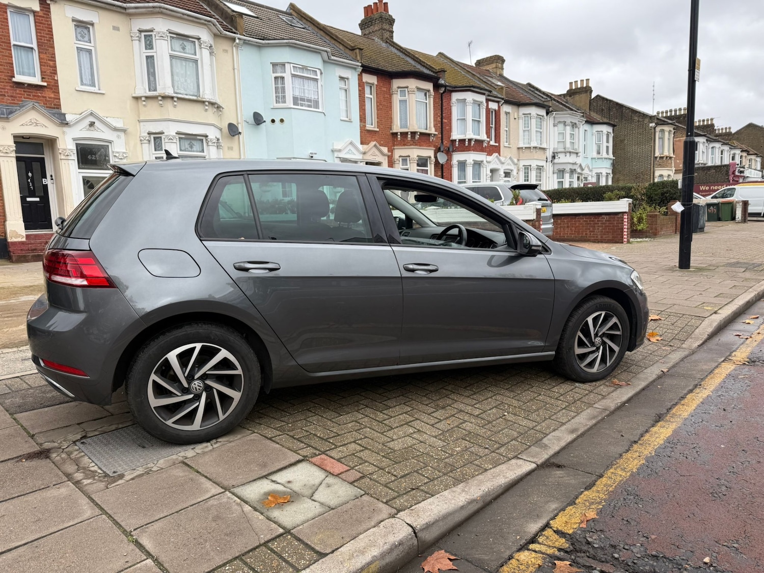 Used Volkswagen Golf 2020 for sale - 76899741: Photo 6