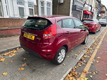 Used Ford Fiesta 2010 for sale - 76663679: Photo