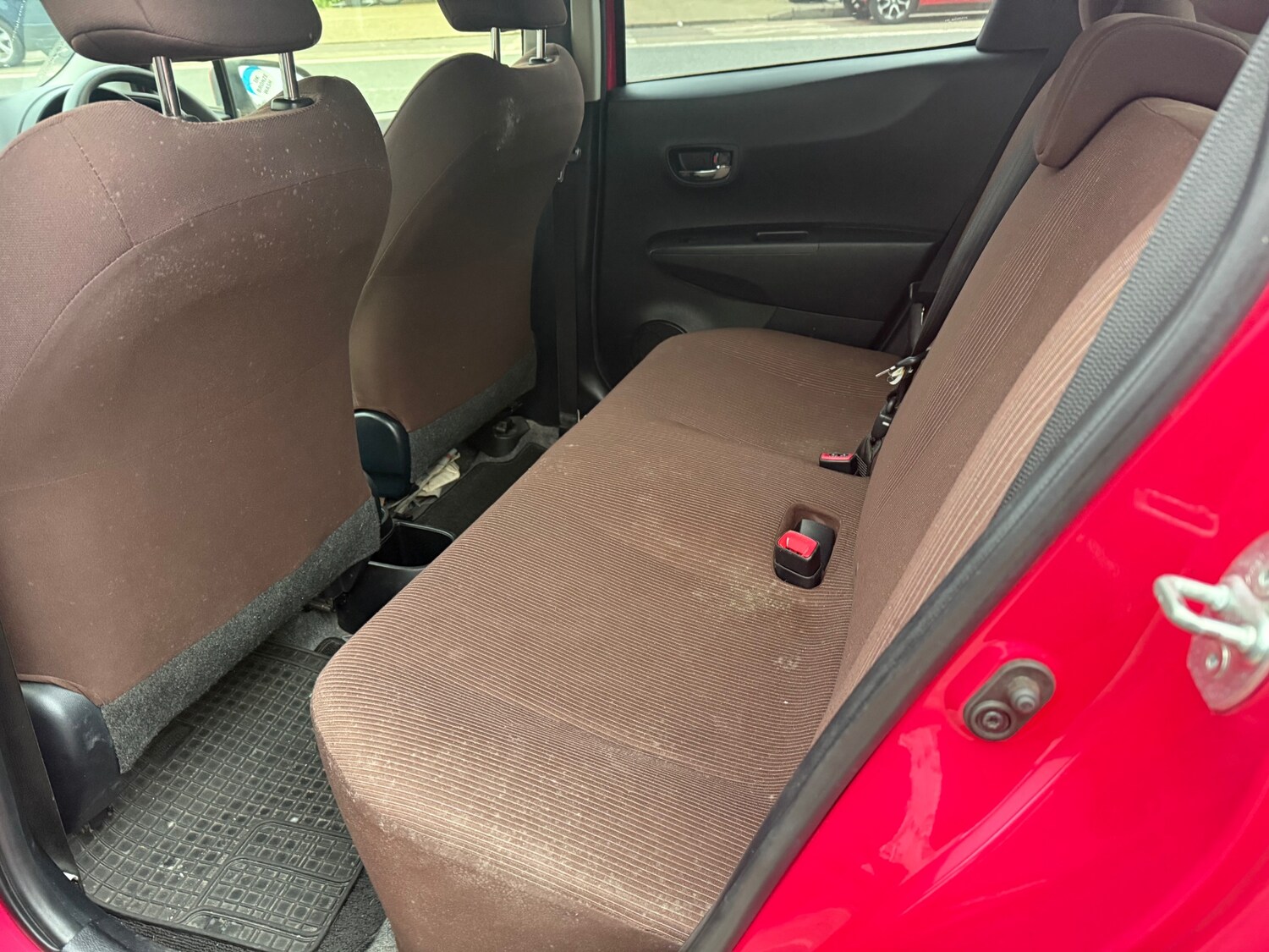 Used Toyota Vitz 2025 for sale - 77804256: Photo 12