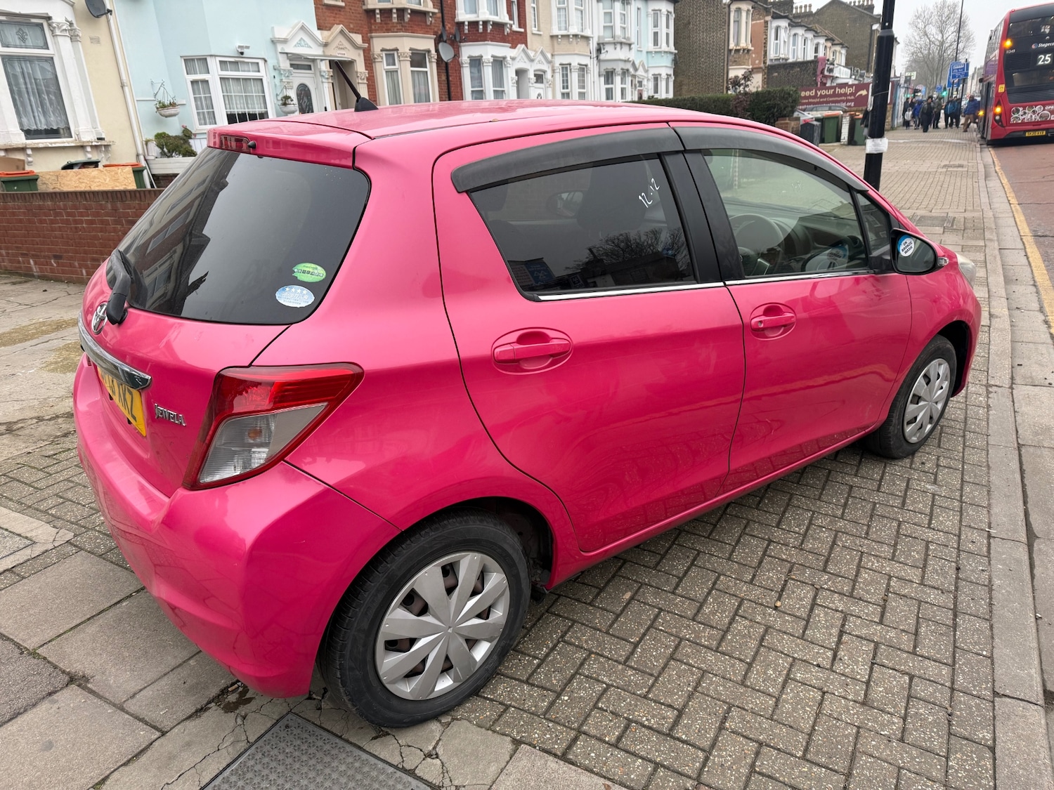 Used Toyota Vitz 2025 for sale - 77804256: Photo 4