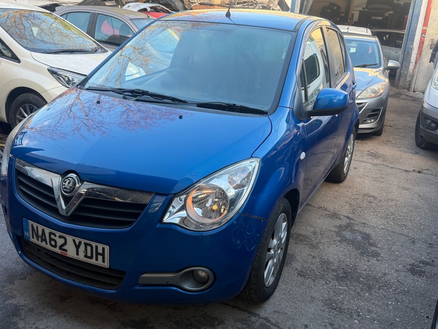 Used Vauxhall Agila 2012 for sale - 77385389: Photo 2