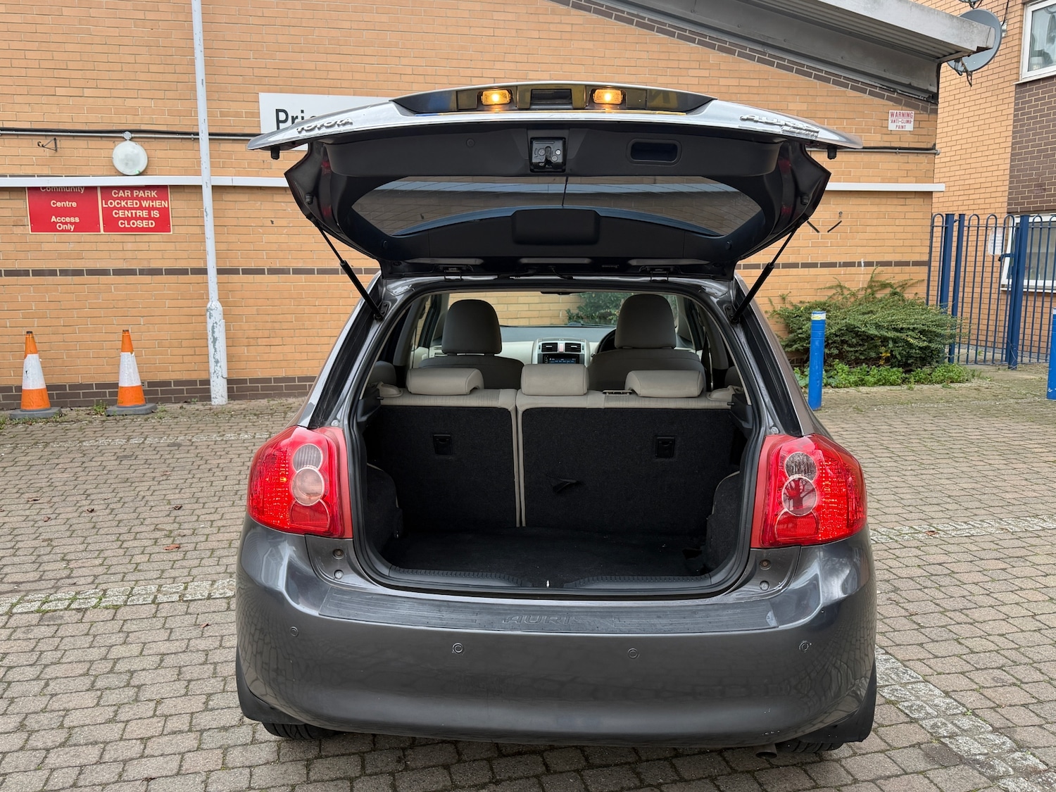 Used Toyota Auris 2007 for sale - 76958543: Photo 9