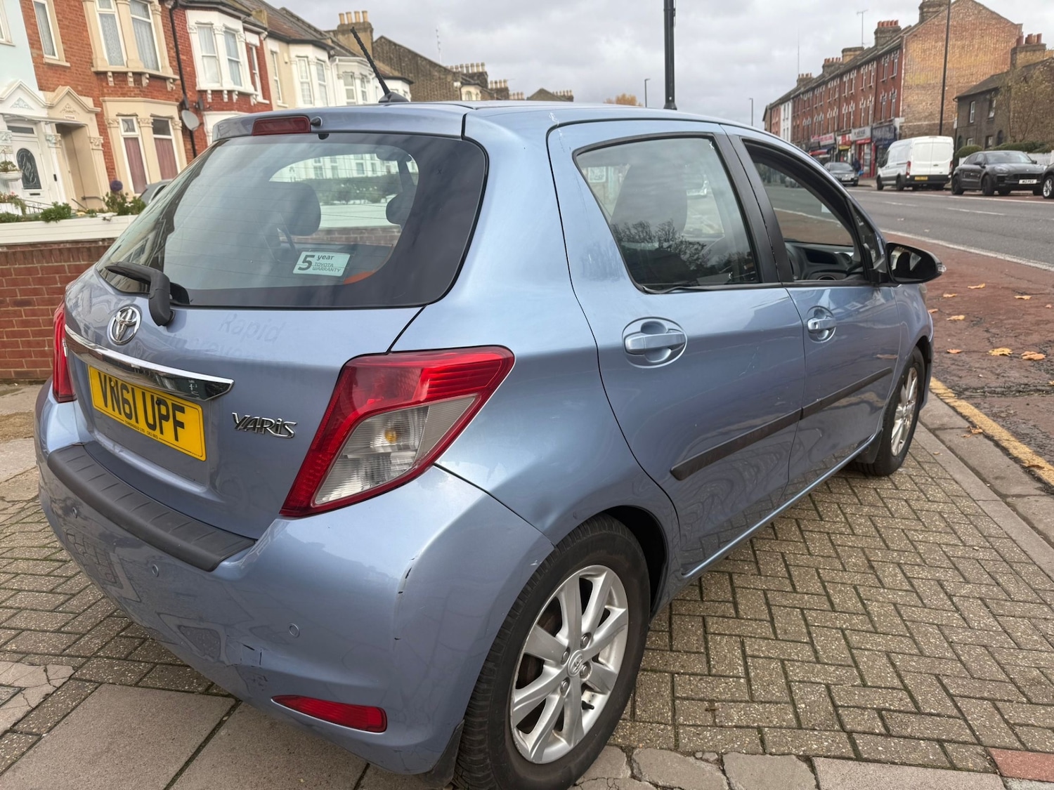 Used Toyota Yaris 2011 for sale - 76580330: Photo 4