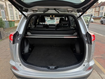 Used Toyota RAV4 2016 for sale - 76567853: Photo