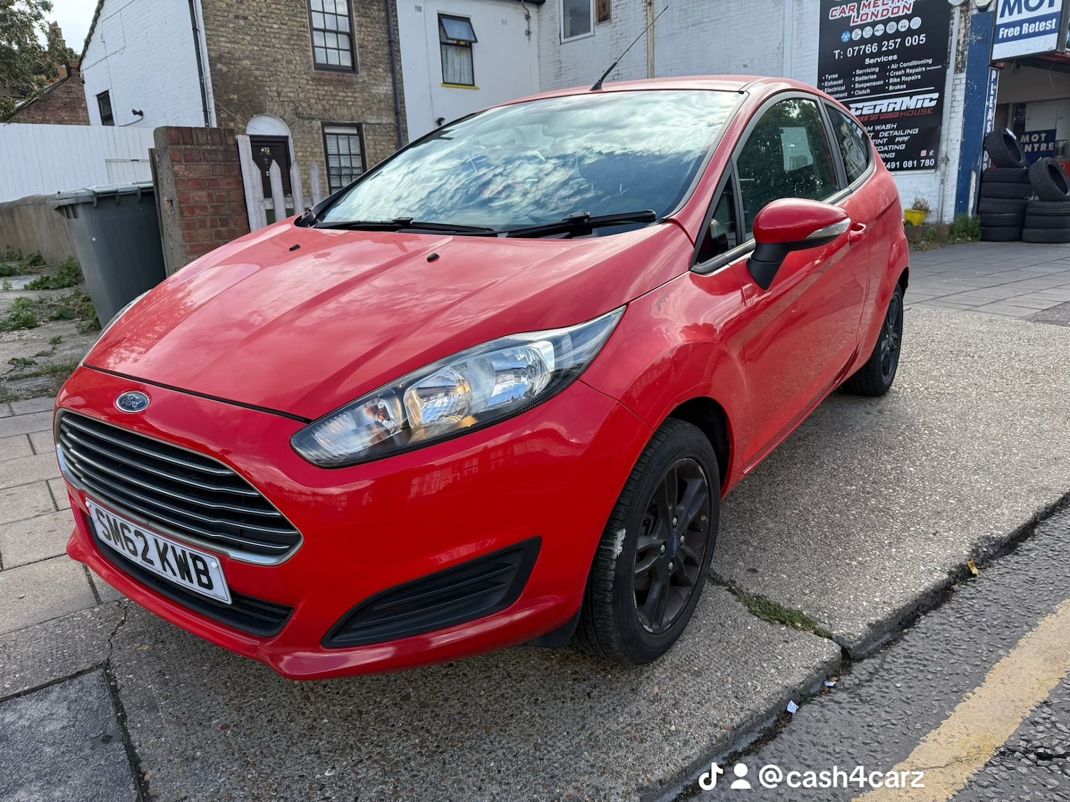 Used Ford Fiesta 2014 for sale - 76510538: Photo 2