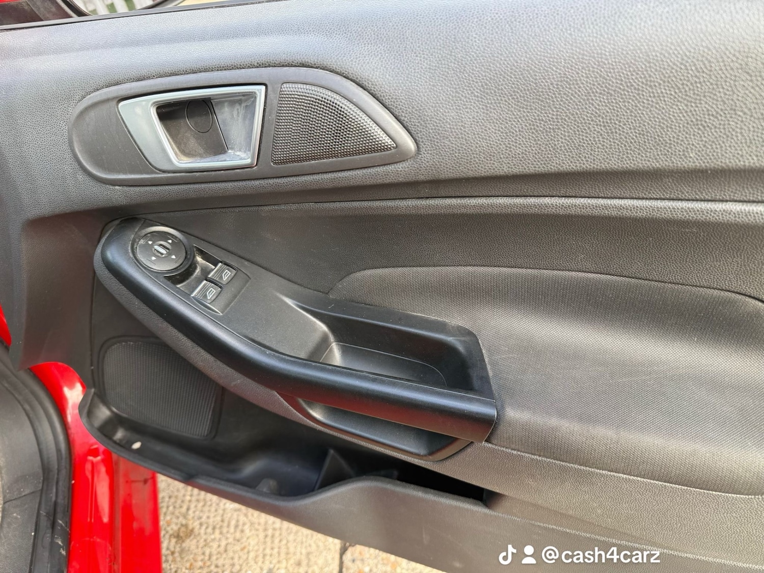 Used Ford Fiesta 2014 for sale - 76510538: Photo 8