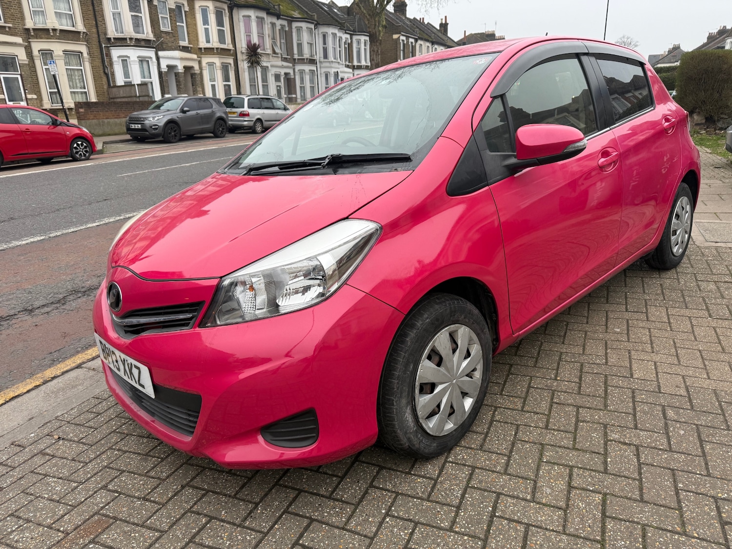 Used Toyota Vitz 2025 for sale - 78031908: Photo 4