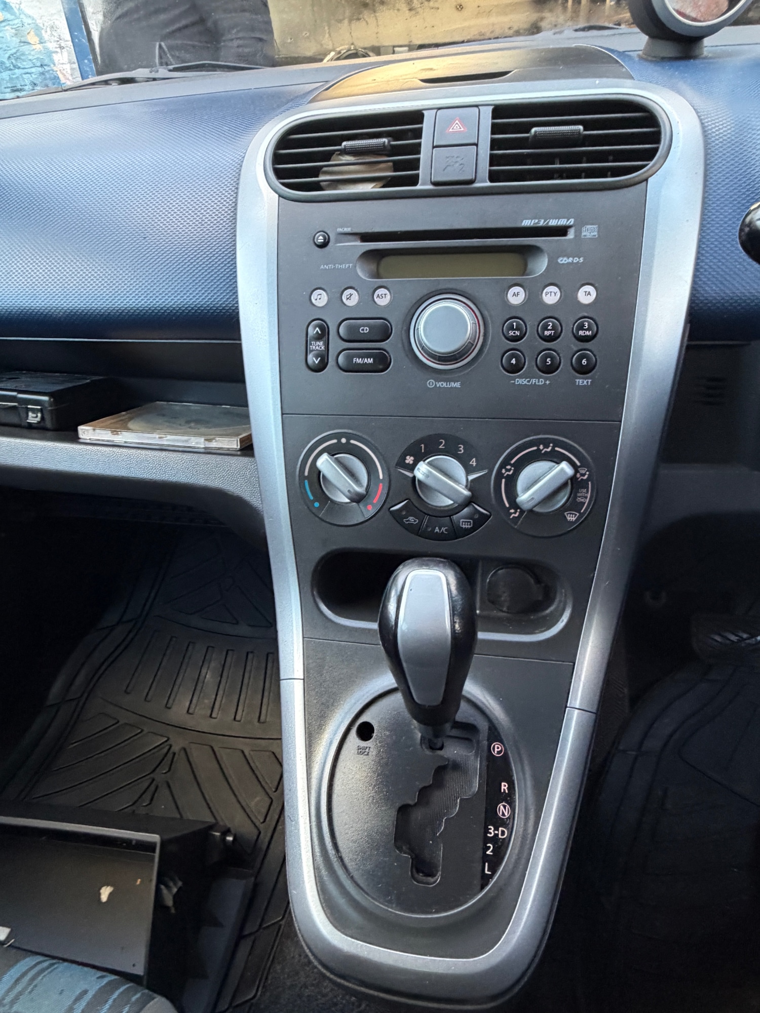 Used Vauxhall Agila 2012 for sale - 76894874: Photo 11