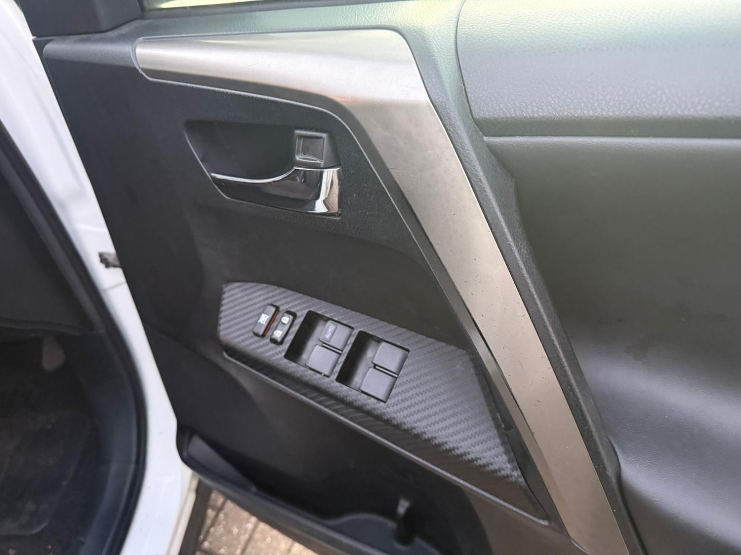 Used Toyota RAV4 2013 for sale - 77008351: Photo 14