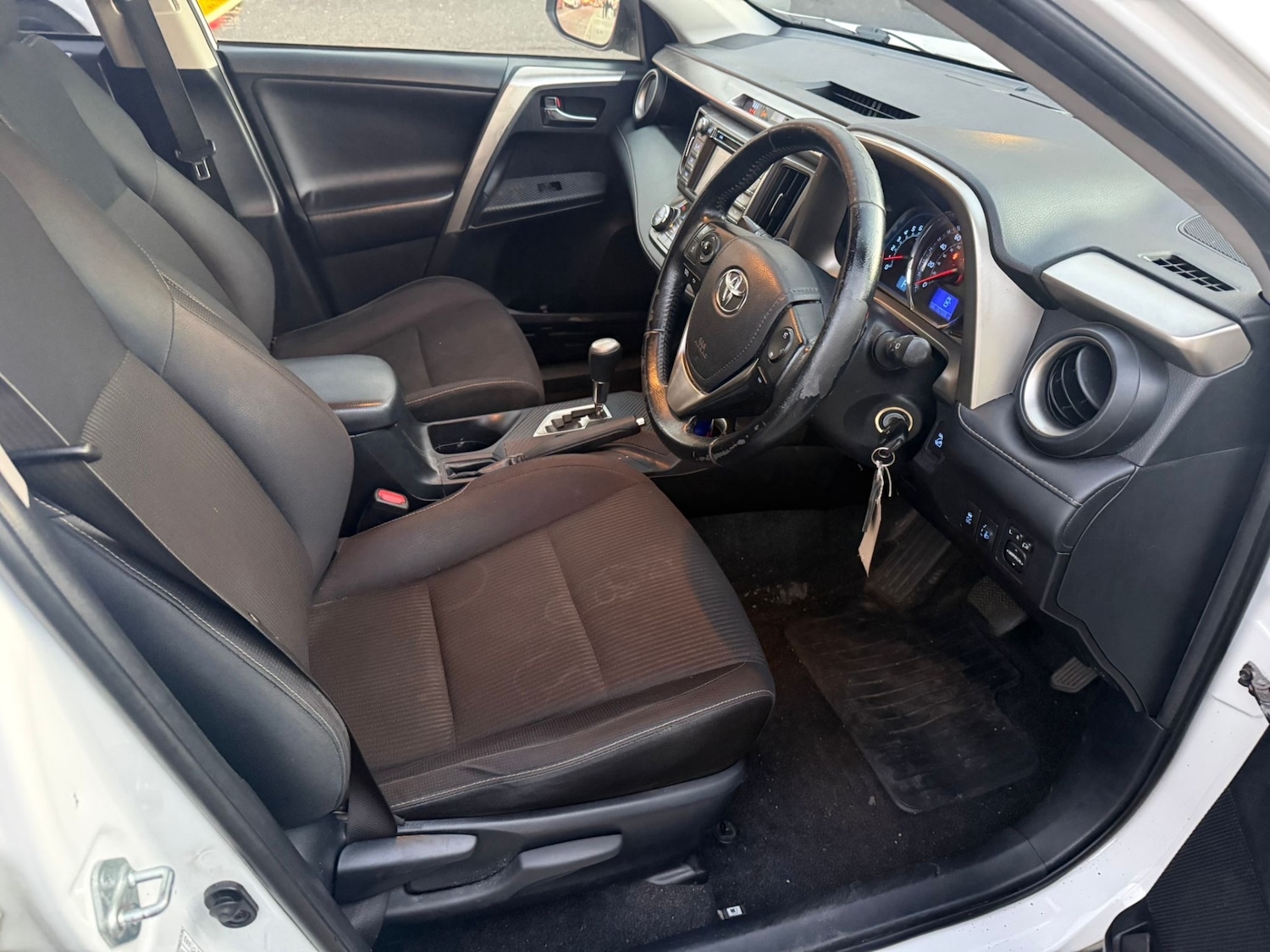 Used Toyota RAV4 2013 for sale - 77008351: Photo 9