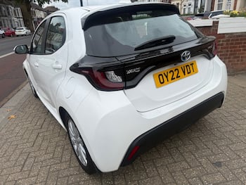 Used Toyota Yaris 2022 for sale - 79674171: Photo