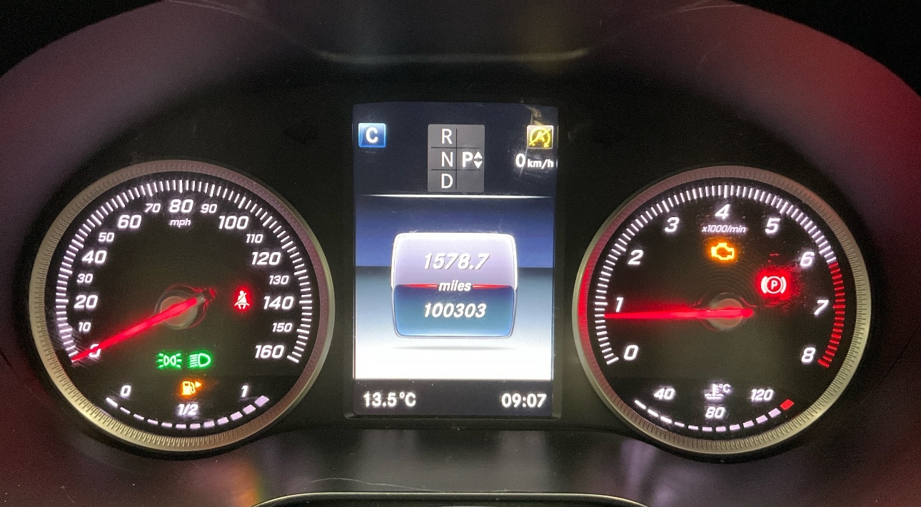 Used Mercedes-Benz C Class 2017 for sale - 76656475: Photo 10