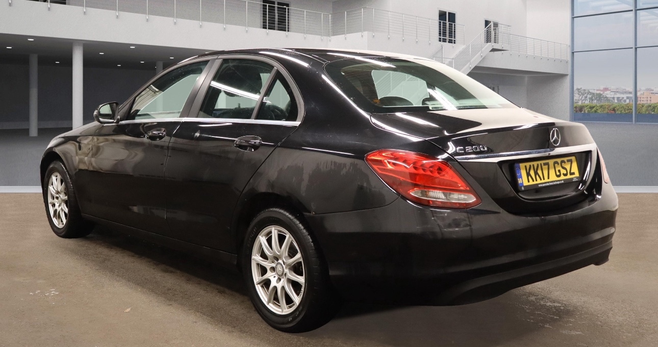 Used Mercedes-Benz C Class 2017 for sale - 76656475: Photo 3