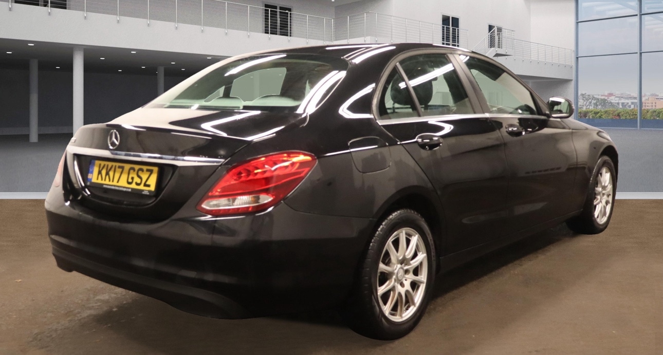 Used Mercedes-Benz C Class 2017 for sale - 76656475: Photo 4