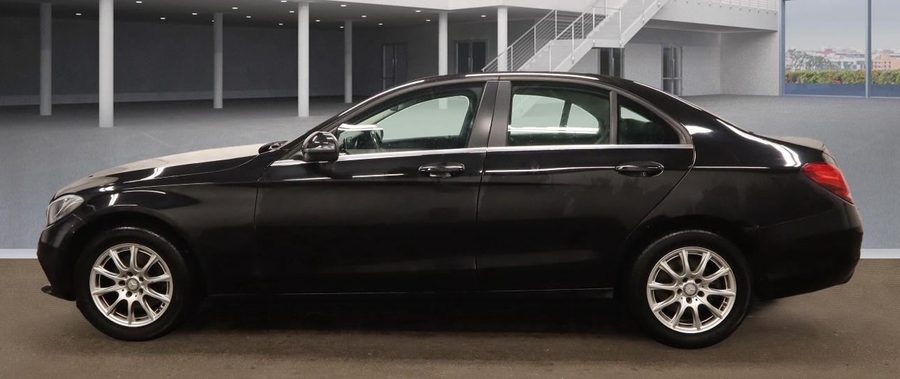 Used Mercedes-Benz C Class 2017 for sale - 76656475: Photo 6