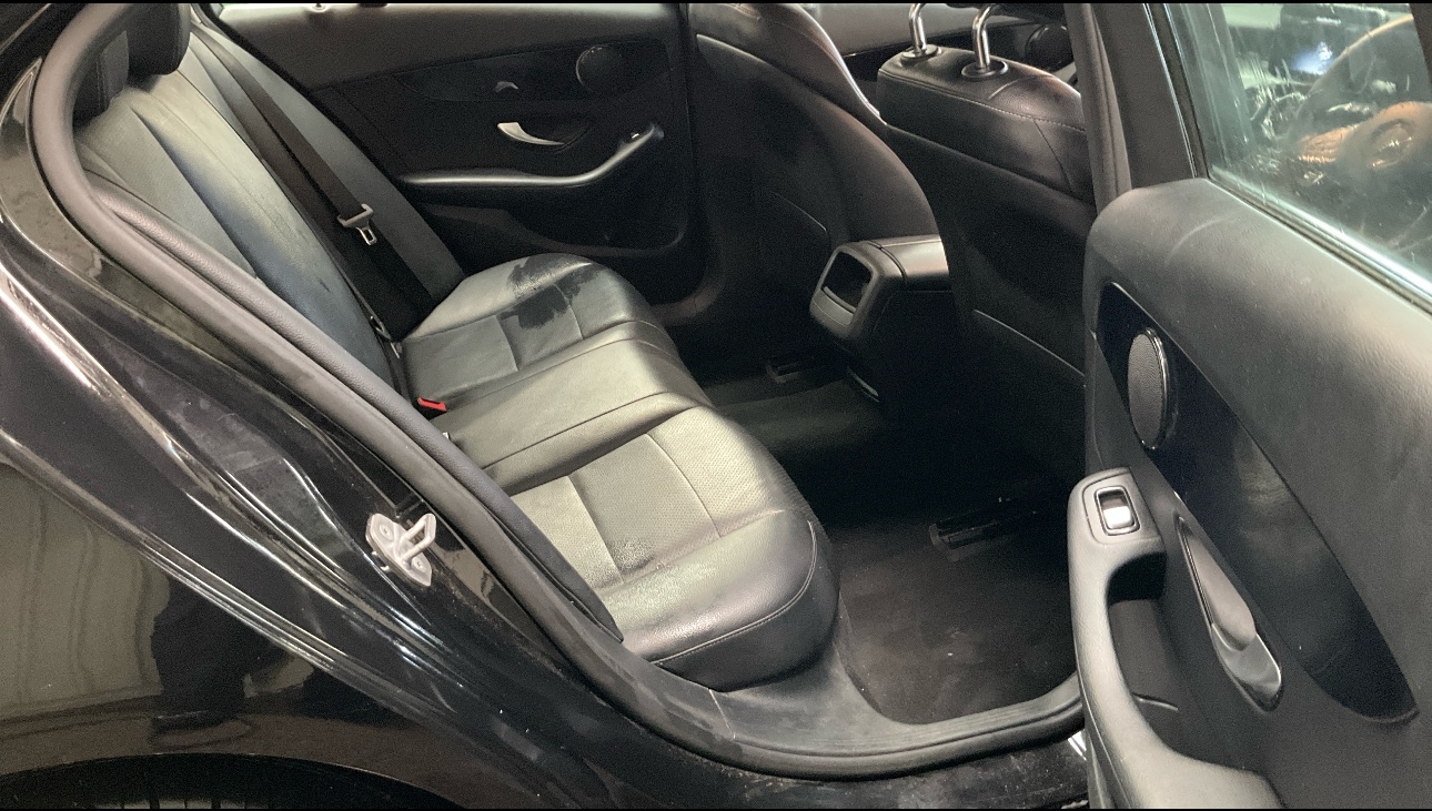 Used Mercedes-Benz C Class 2017 for sale - 76656475: Photo 8