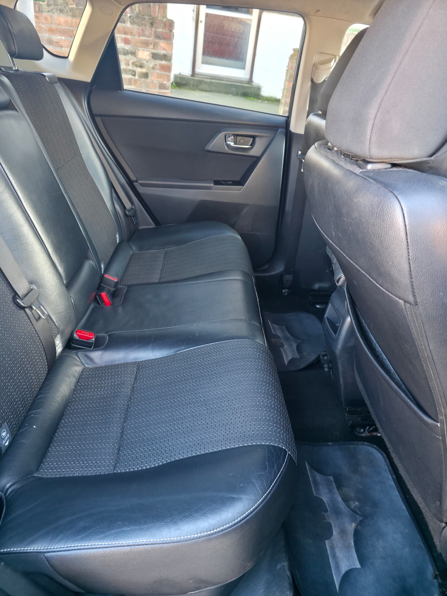 Used Toyota Auris 2013 for sale - 77743967: Photo 11