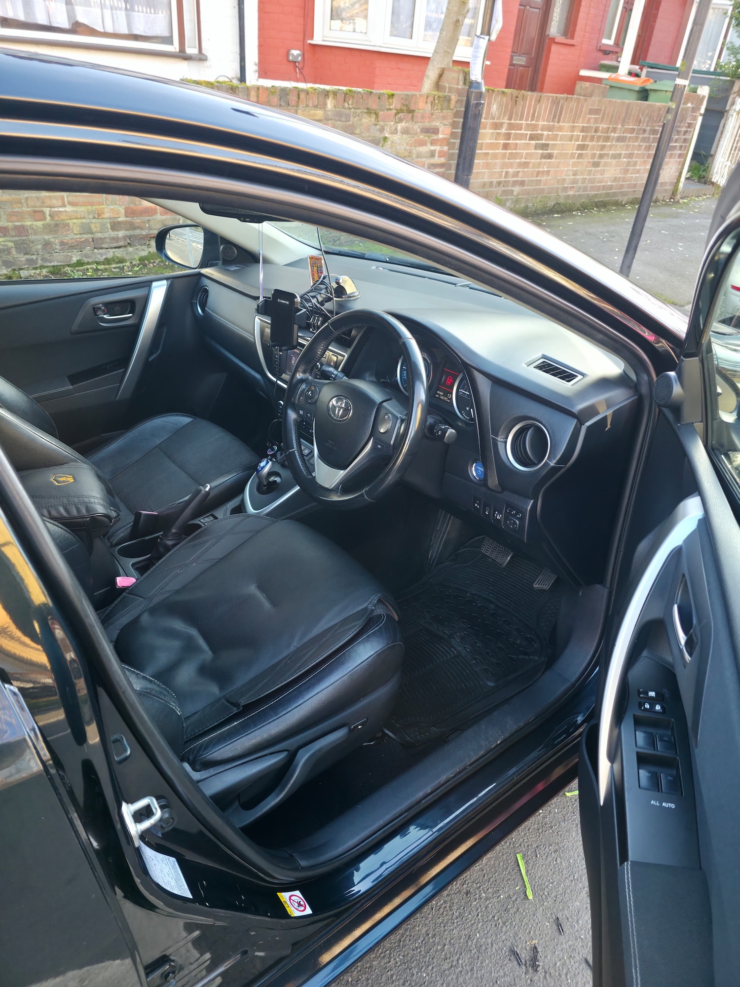 Used Toyota Auris 2013 for sale - 77743967: Photo 6