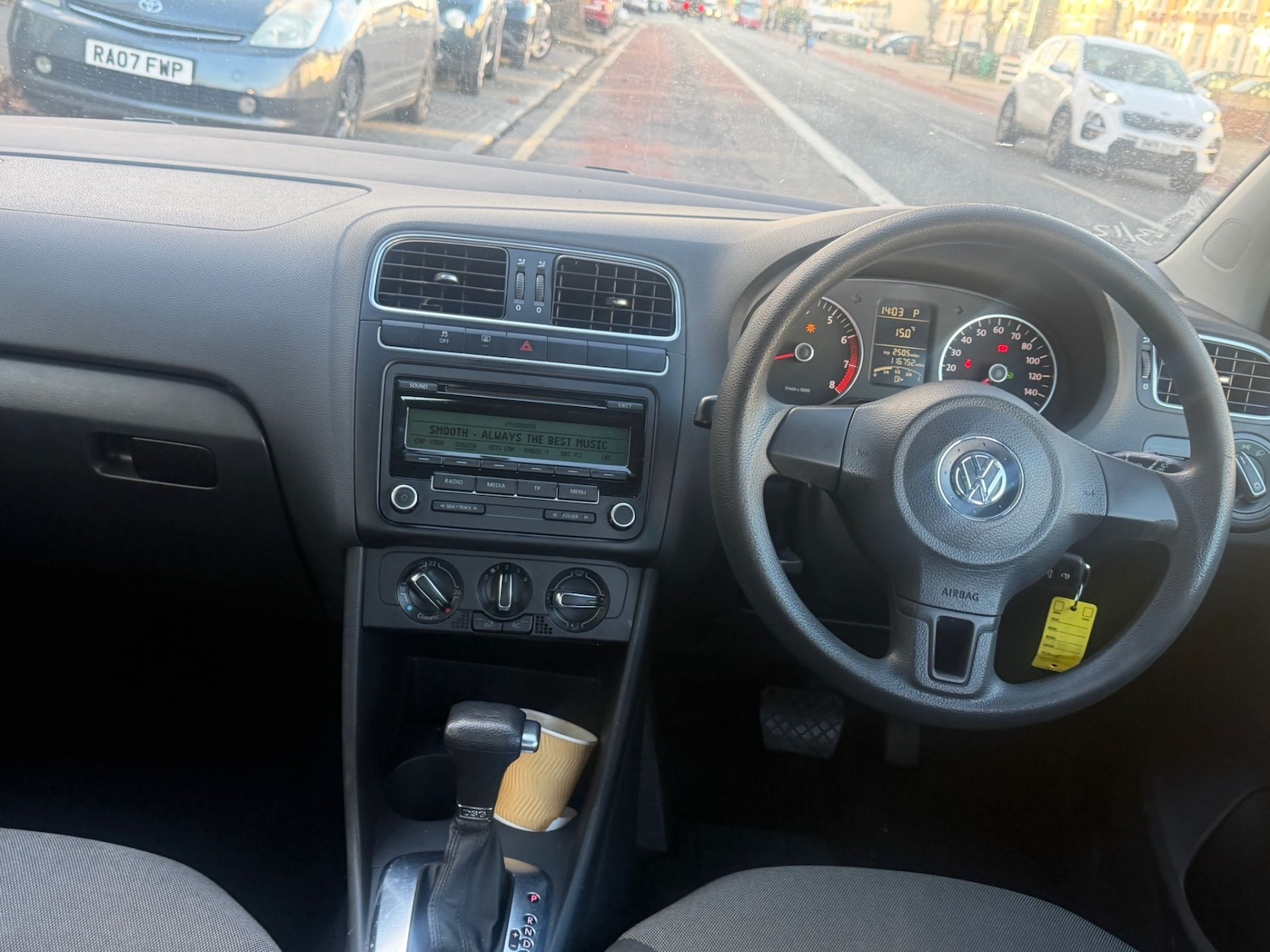 Used Volkswagen Polo 2010 for sale - 77008063: Photo 10