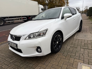 Used Lexus CT 2011 for sale - 76542933: Photo