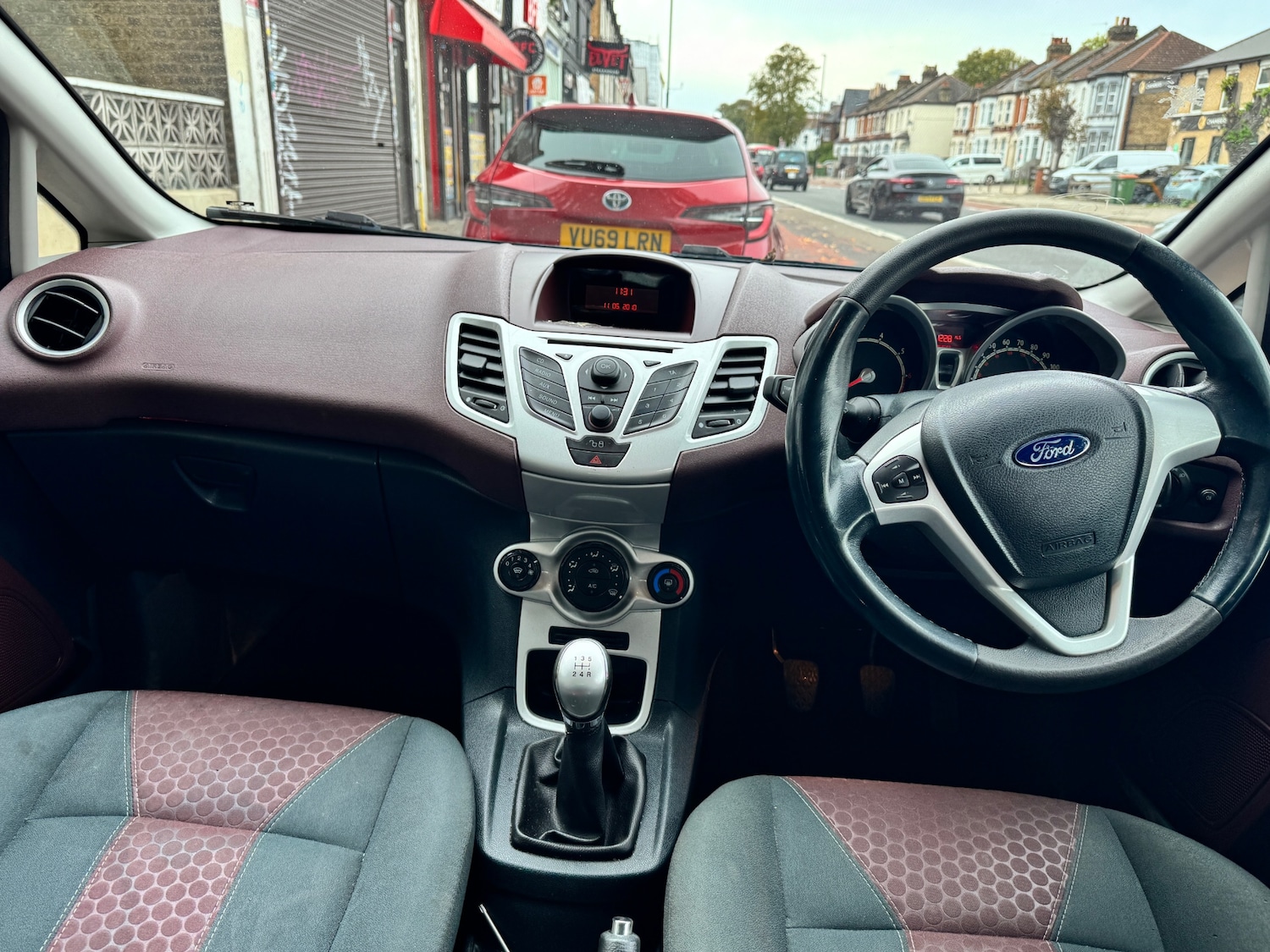 Used Ford Fiesta 2010 for sale - 76566728: Photo 11