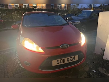 2011 (11) - 1.4 Titanium 5dr Auto