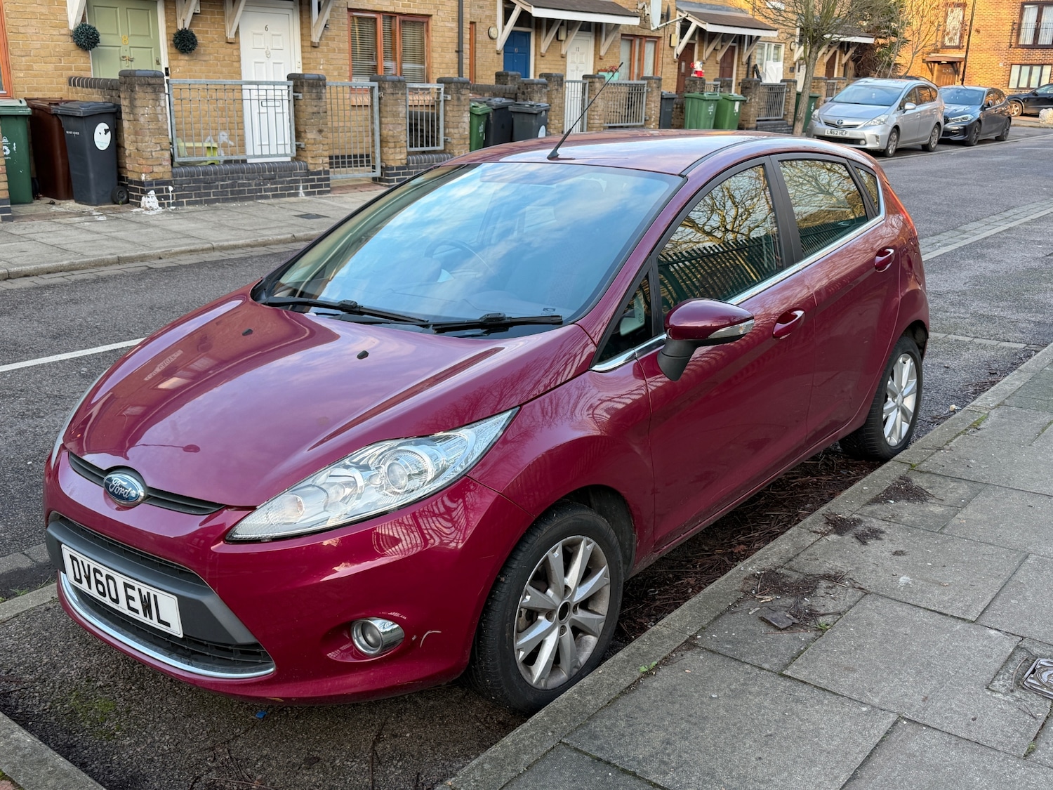 Used Ford Fiesta 2010 for sale - 77483169: Photo 2