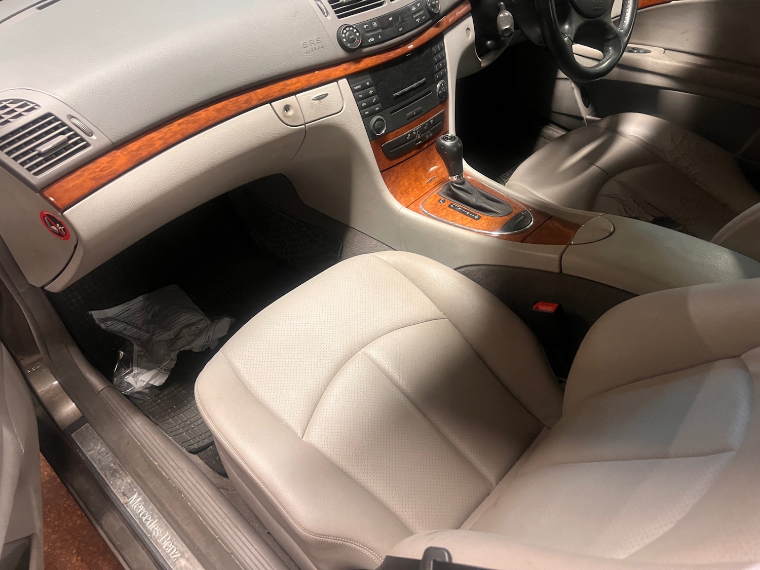 Used Mercedes-Benz E Class 2008 for sale - 77848885: Photo 10