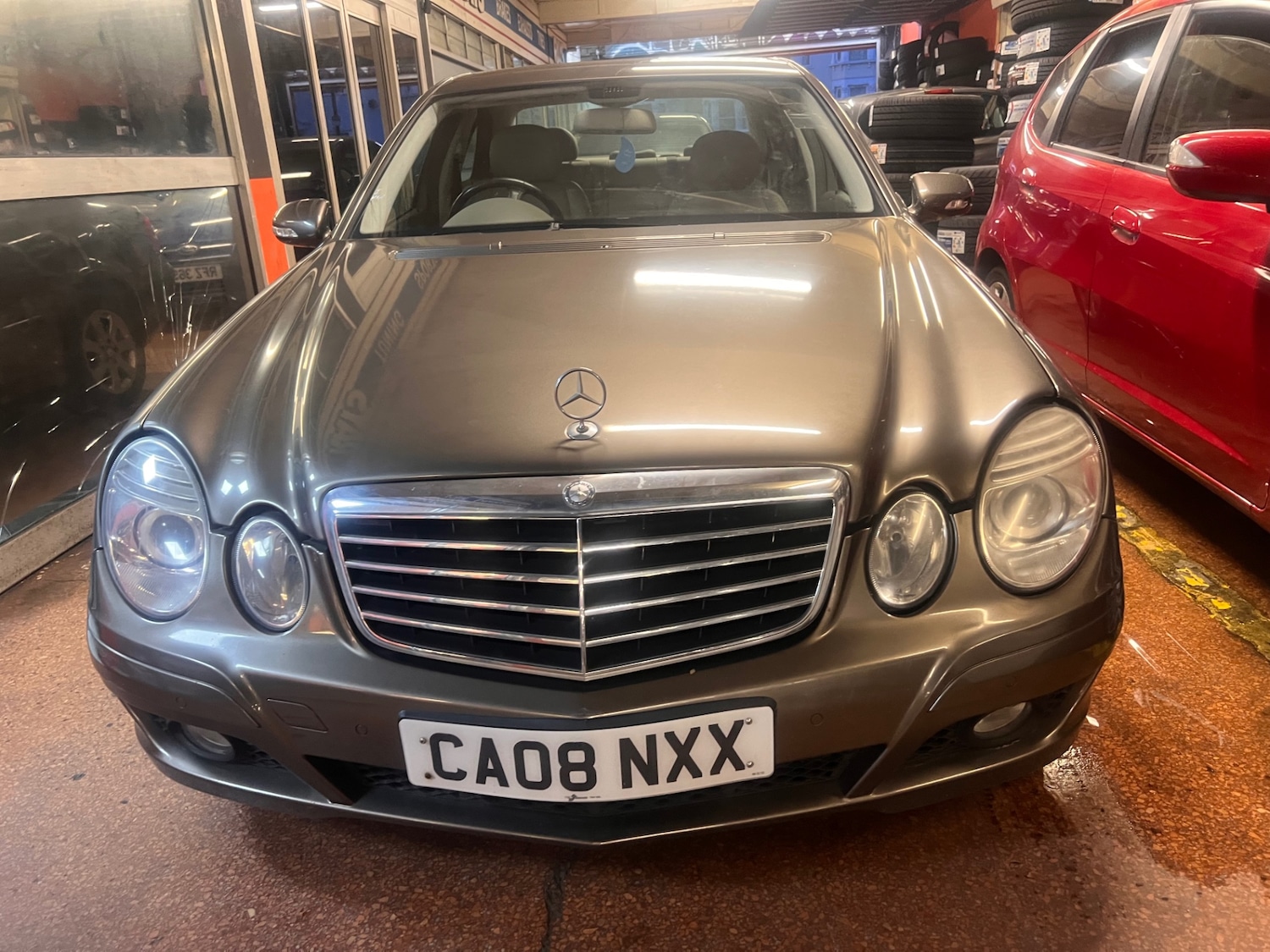 Used Mercedes-Benz E Class 2008 for sale - 77848885: Photo 2