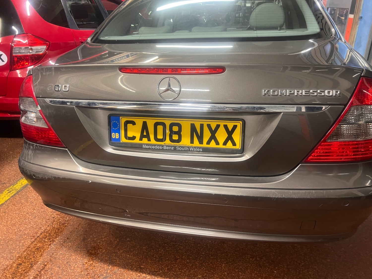 Used Mercedes-Benz E Class 2008 for sale - 77848885: Photo 5