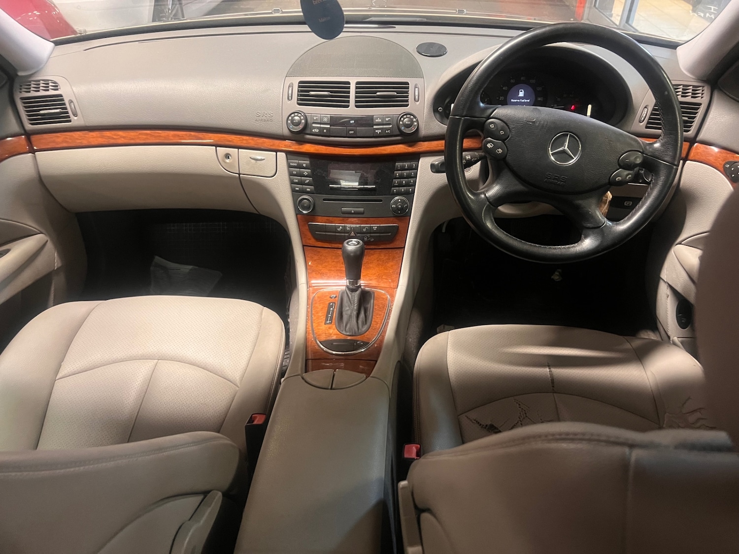 Used Mercedes-Benz E Class 2008 for sale - 77848885: Photo 9