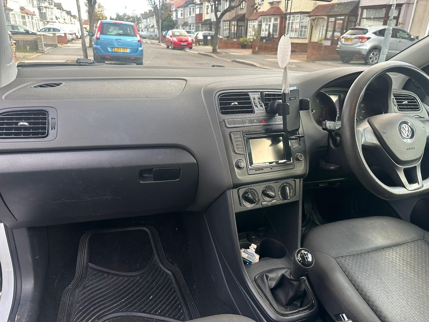 Used Volkswagen Polo 2015 for sale - 76627044: Photo 10