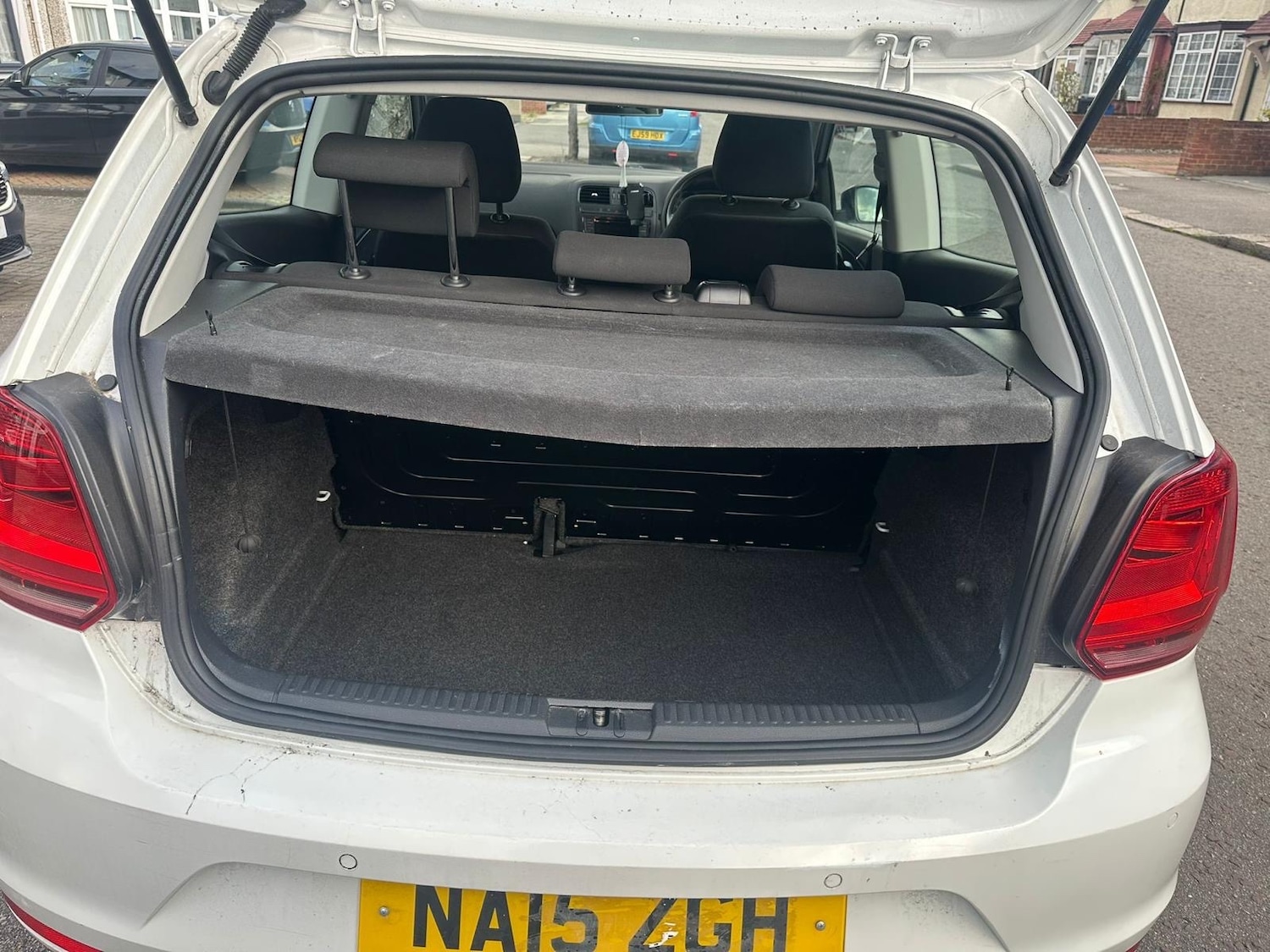 Used Volkswagen Polo 2015 for sale - 76627044: Photo 7