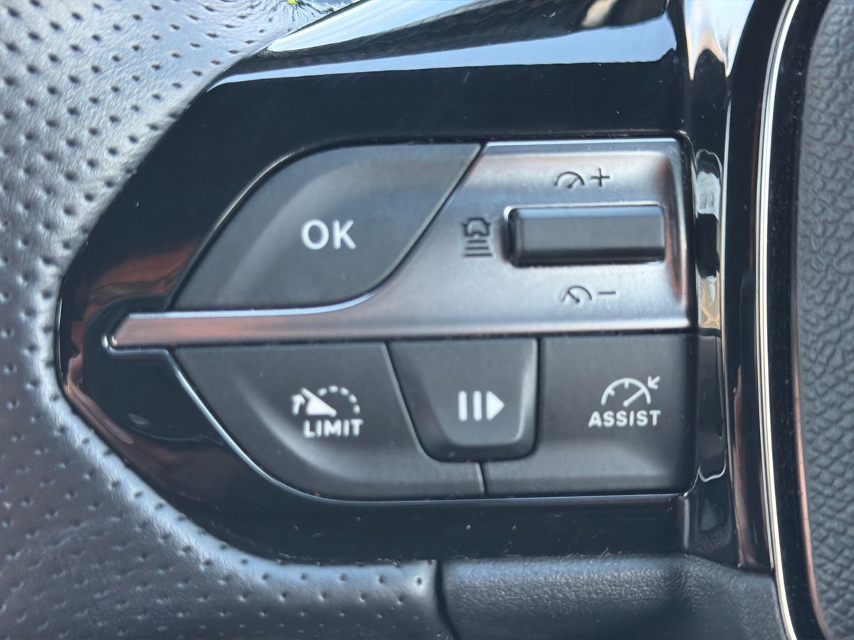 Used Peugeot 308 2022 for sale - 77002600: Photo 16