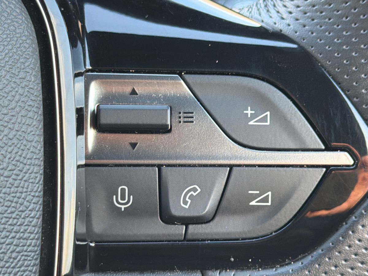 Used Peugeot 308 2022 for sale - 77002600: Photo 17