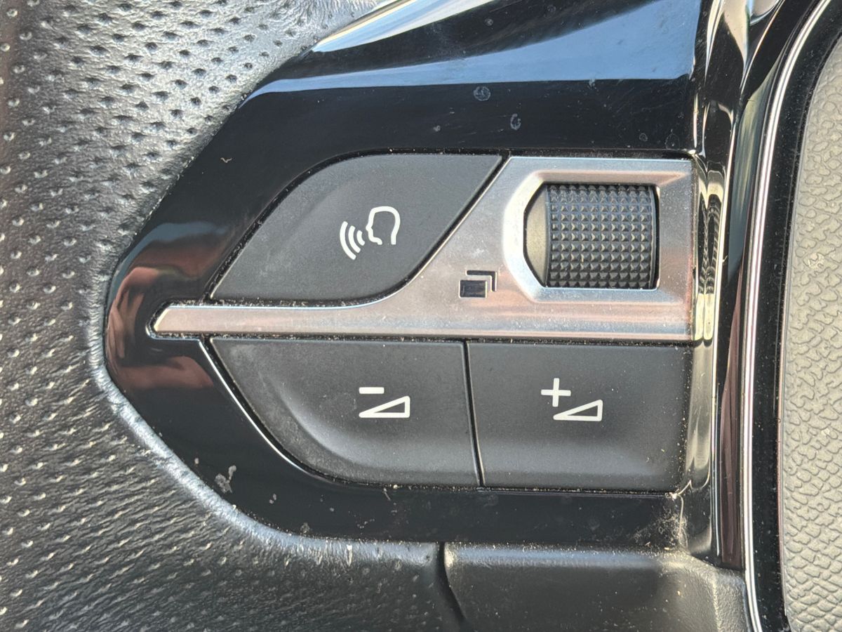 Used Peugeot 3008 2020 for sale - 77576299: Photo 16