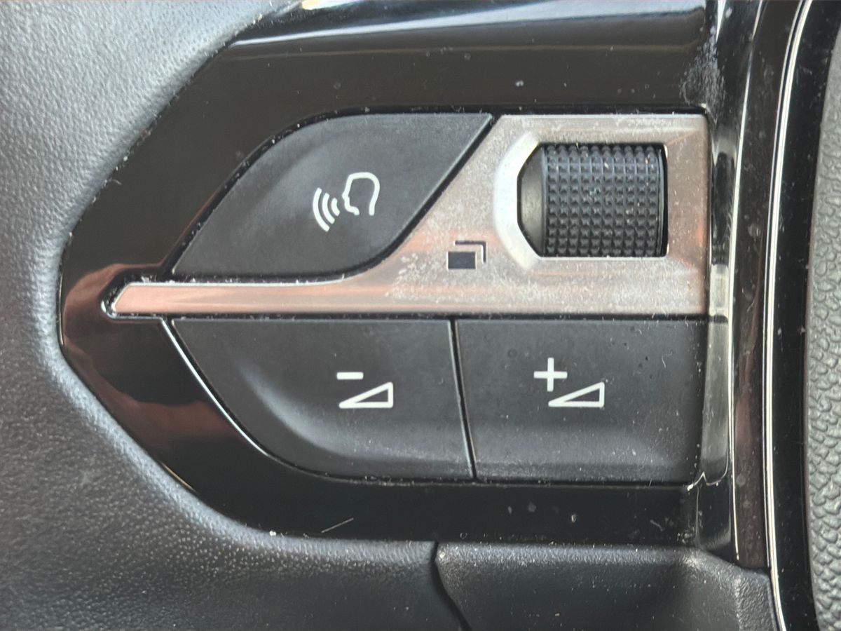 Used Peugeot 208 2023 for sale - 77673822: Photo 16