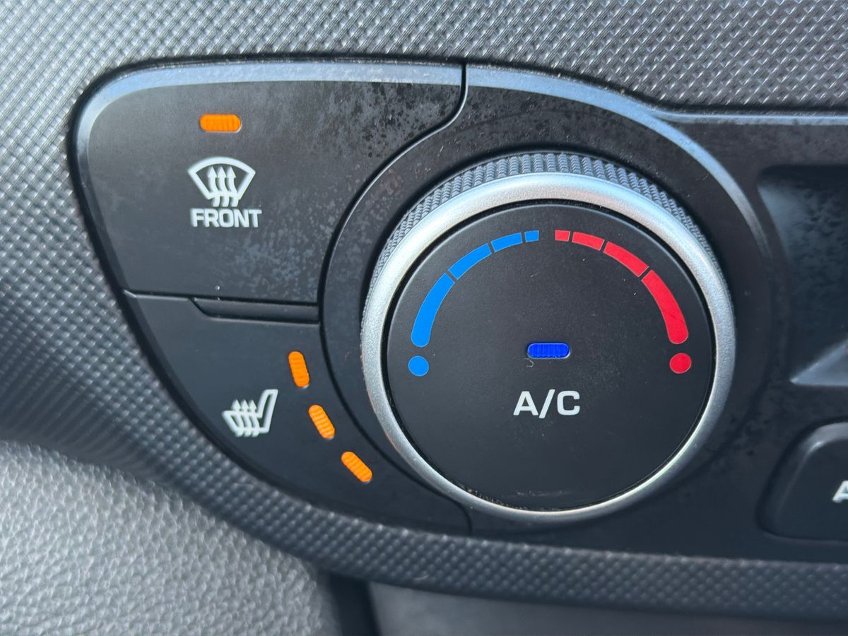 Used Hyundai i10 2018 for sale - 77576381: Photo 25