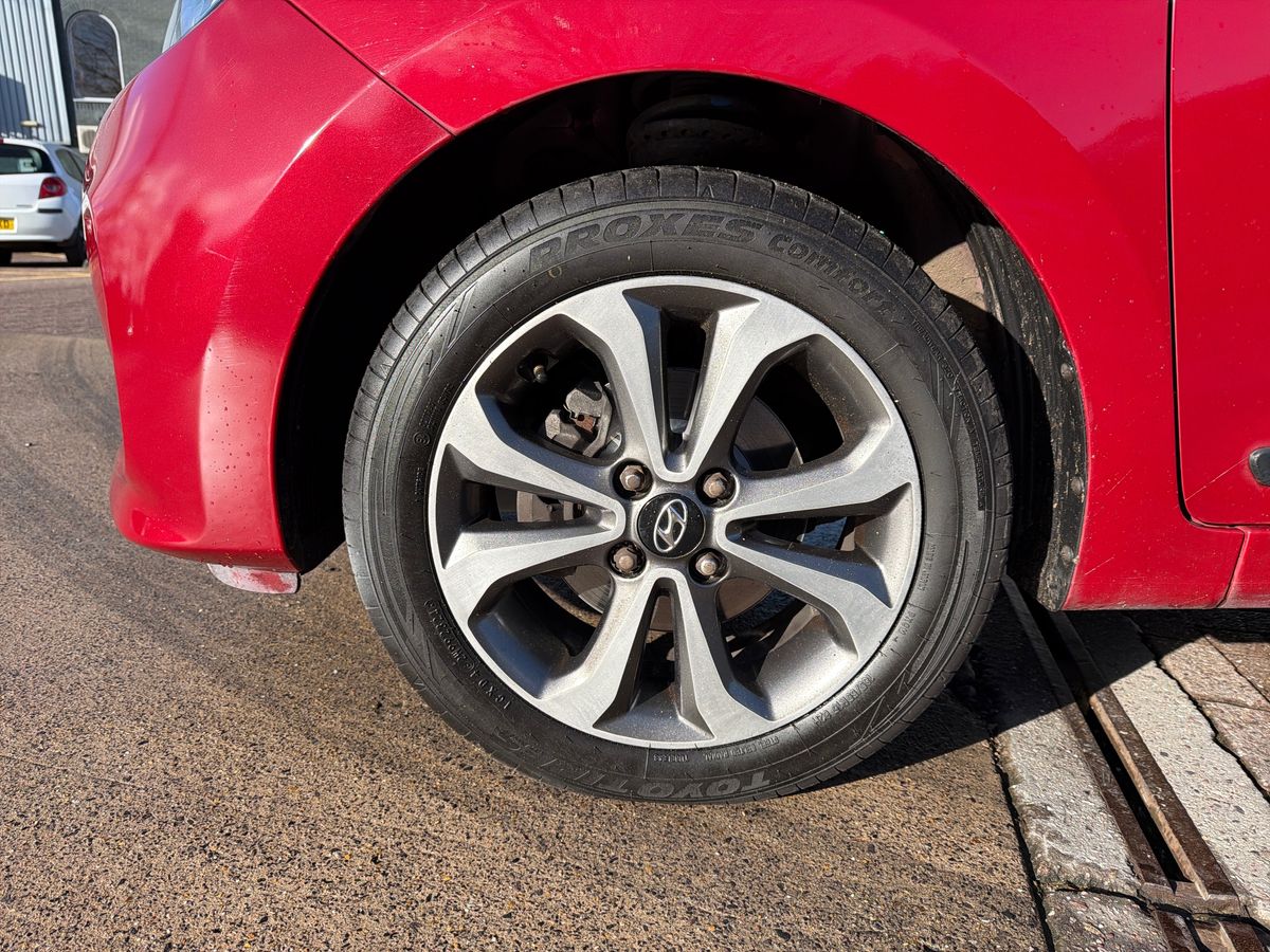 Used Hyundai i10 2018 for sale - 77576381: Photo 9