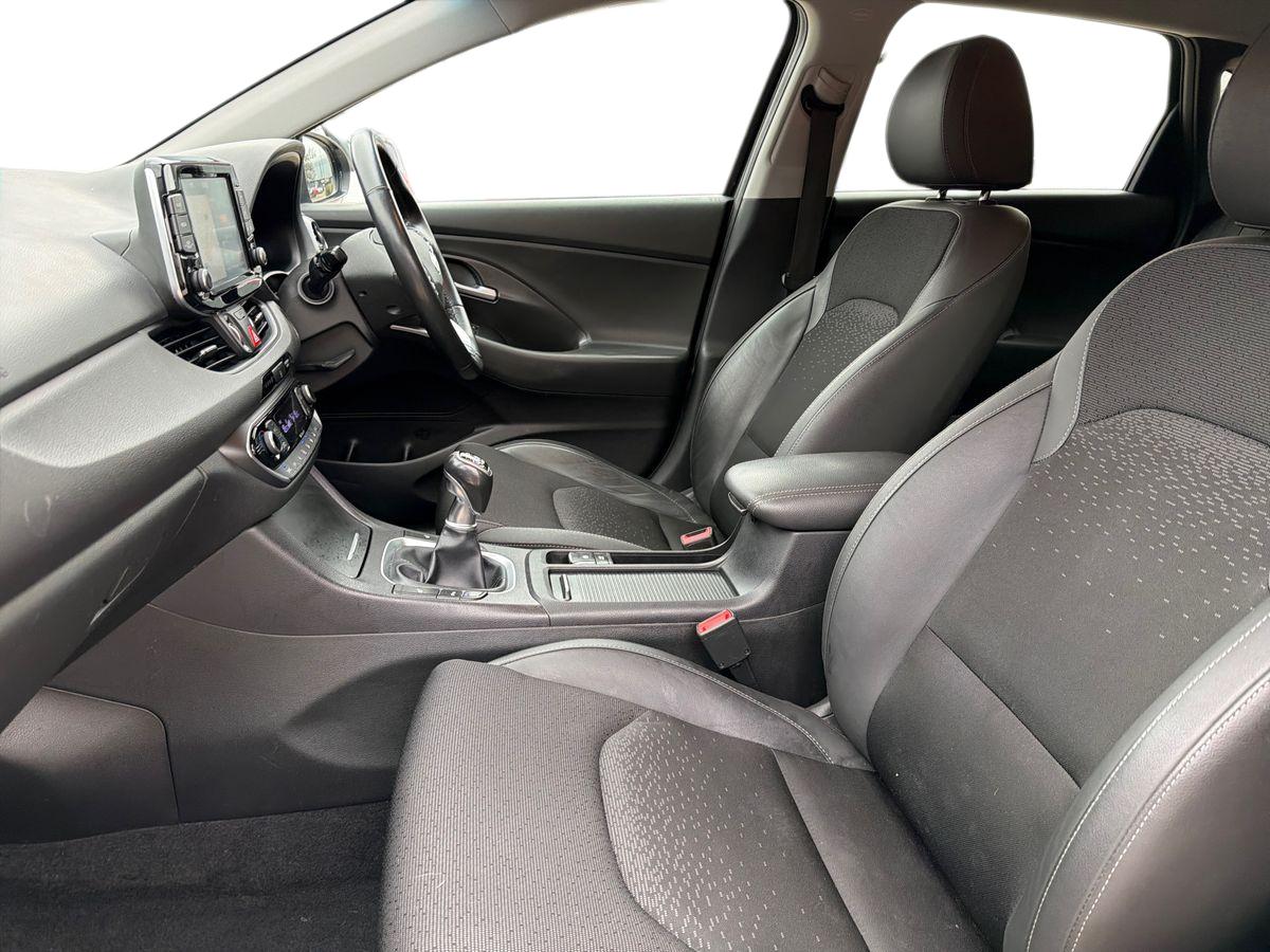 Used Hyundai i30 2017 for sale - 77685815: Photo 10