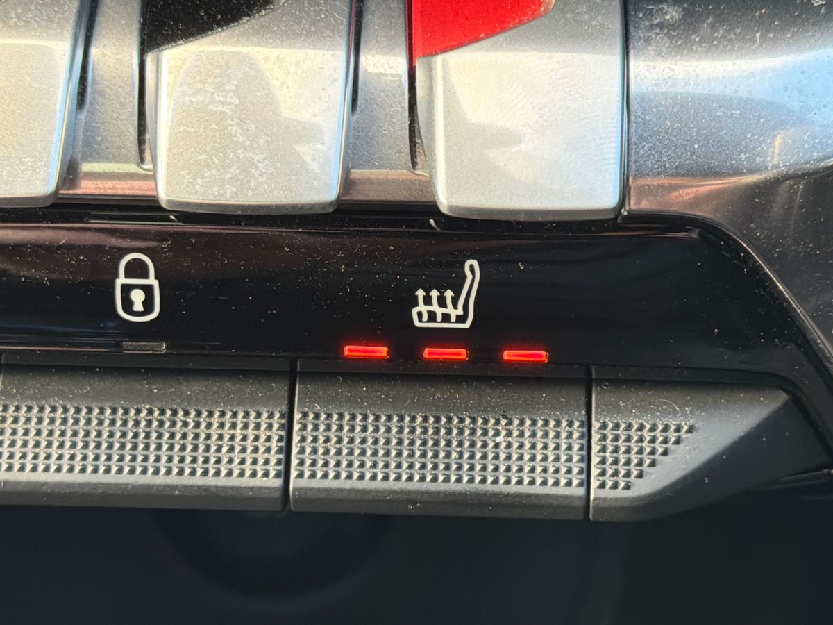 Used Peugeot 3008 2020 for sale - 77660408: Photo 26