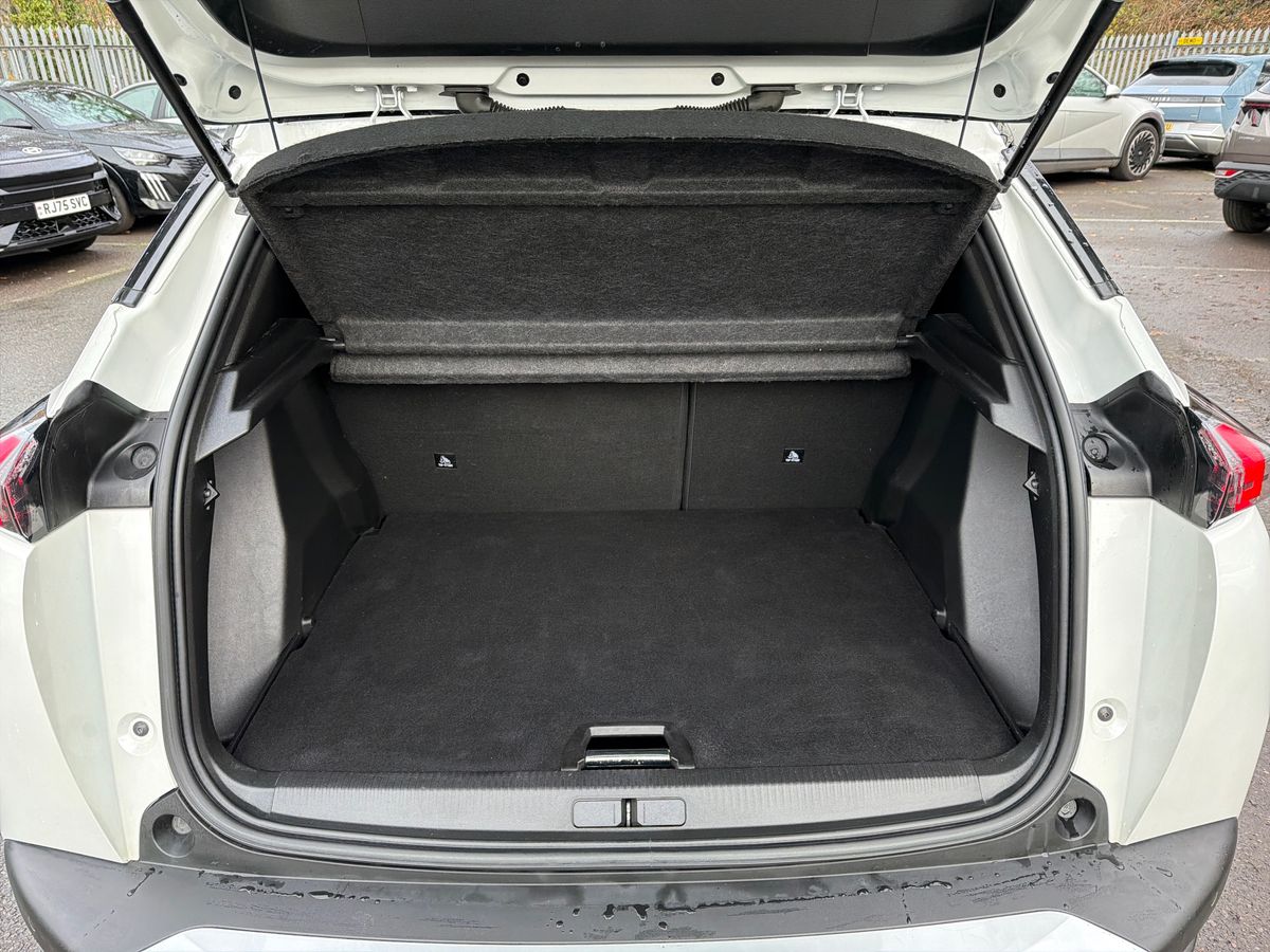 Used Peugeot 2008 2022 for sale - 77002601: Photo 12