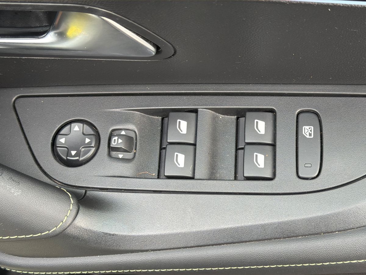 Used Peugeot 2008 2022 for sale - 77002601: Photo 20